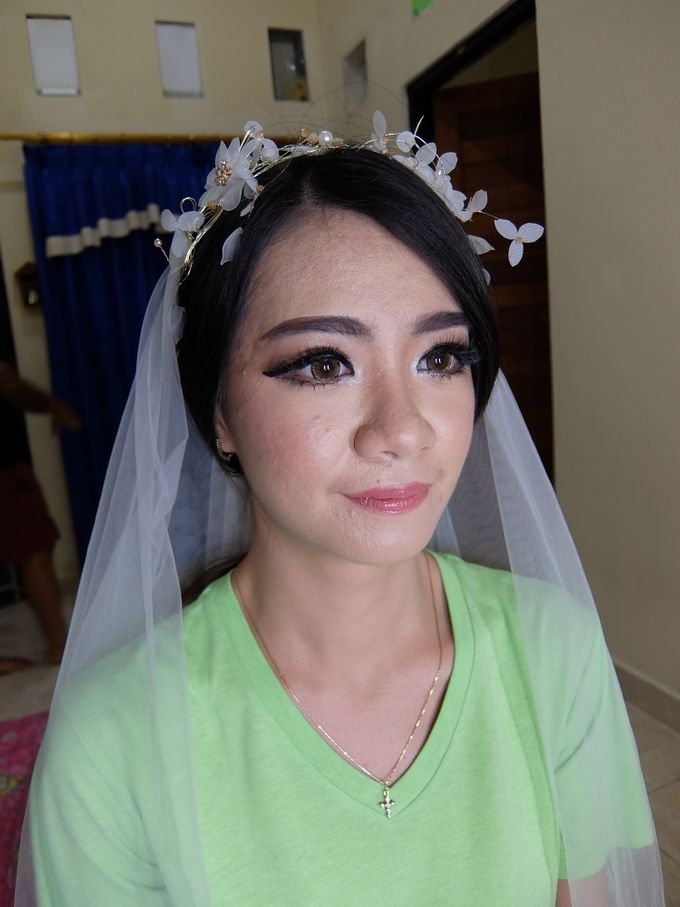 Barbie look Ms. Christina by Beauty Brush Bali - 005 Barbie look Ms. Christina by Beauty Brush Bali - 005