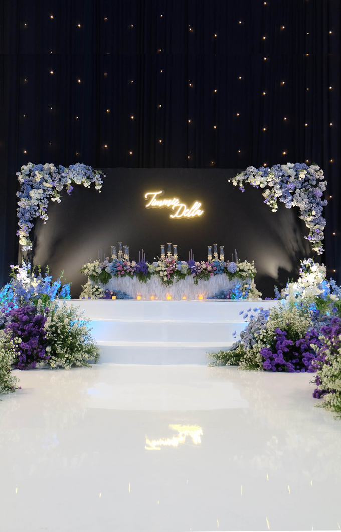 Timmie & Della Wedding Decoration at Intercontinental Ballroom by Fedya Make Up Artist - 036 Timmie & Della Wedding Decoration at Intercontinental Ballroom by Fedya Make Up Artist - 036