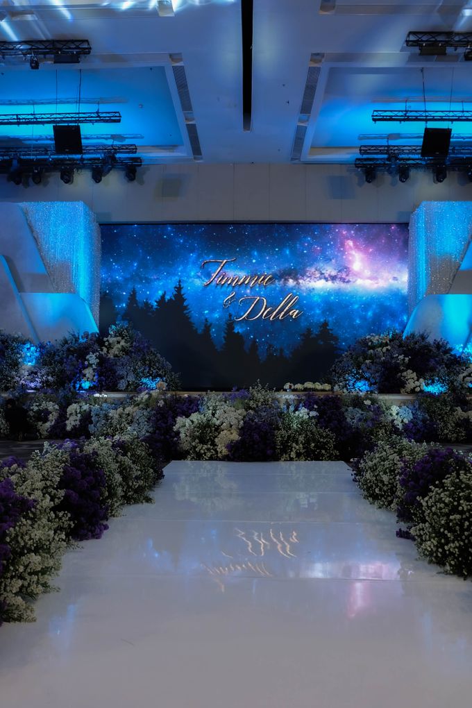 Timmie & Della Wedding Decoration at Intercontinental Ballroom by InterContinental Bandung Dago Pakar - 025 Timmie & Della Wedding Decoration at Intercontinental Ballroom by InterContinental Bandung Dago Pakar - 025