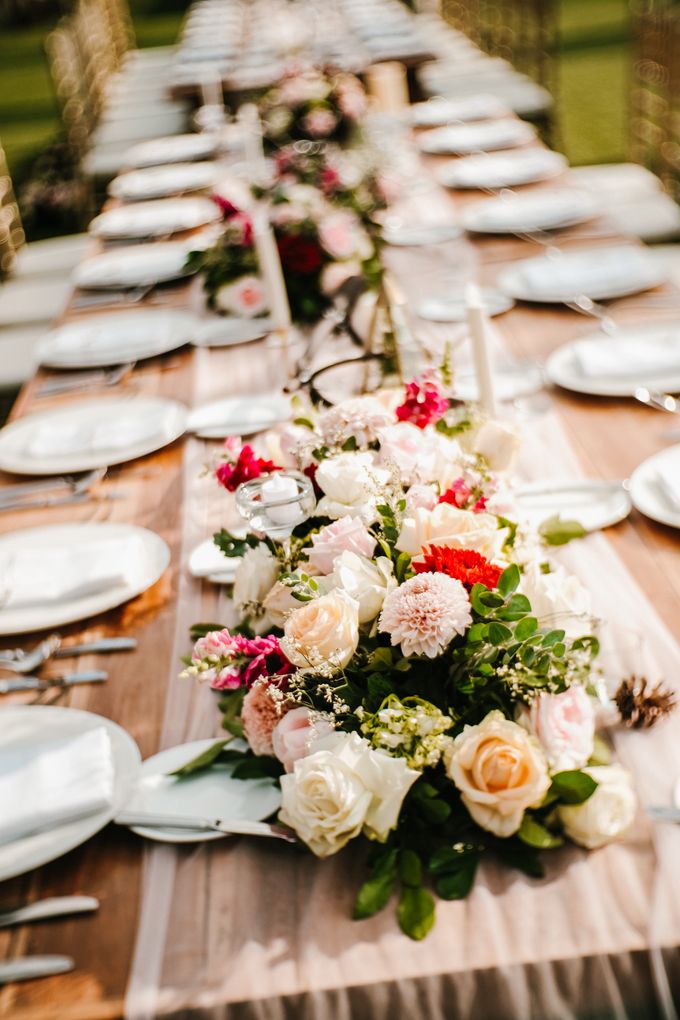 Elegant Wedding by Bali Izatta Wedding Planner & Wedding Florist Decorator - 003 Elegant Wedding by Bali Izatta Wedding Planner & Wedding Florist Decorator - 003