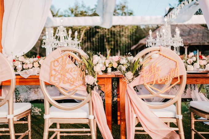 Elegant Wedding by Bali Izatta Wedding Planner & Wedding Florist Decorator - 007 Elegant Wedding by Bali Izatta Wedding Planner & Wedding Florist Decorator - 007