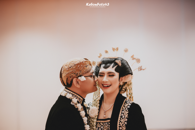 Acara Akad Nikah Eristia Putri & Dendy Iswara by D'soewarna Wedding Planning - 007 Acara Akad Nikah Eristia Putri & Dendy Iswara by D'soewarna Wedding Planning - 007