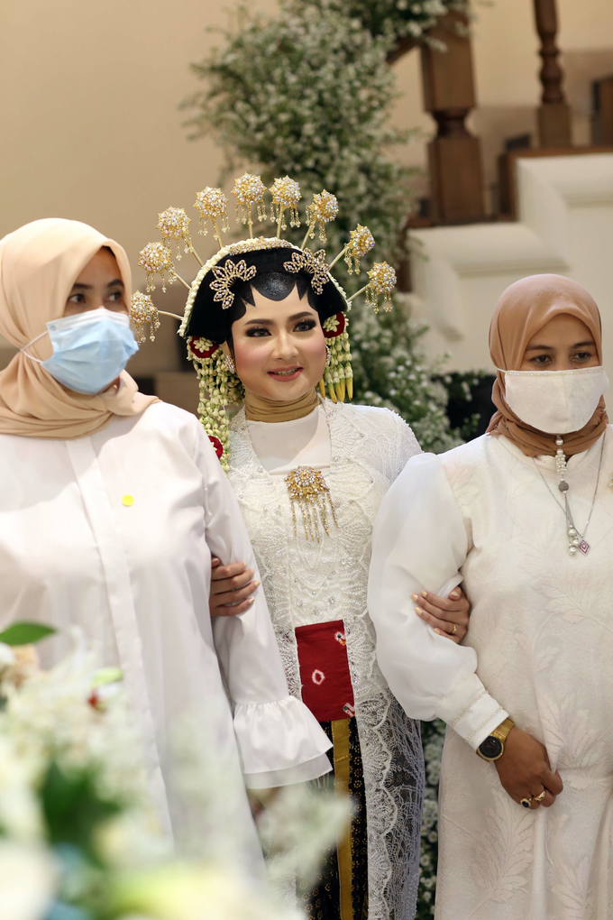 Acara Pernikahan Damar & Putri by D'soewarna Wedding Planning - 026 Acara Pernikahan Damar & Putri by D'soewarna Wedding Planning - 026