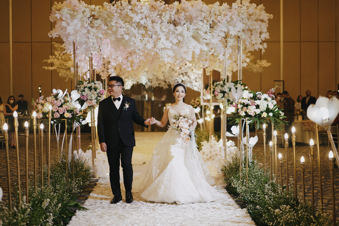 Wedding Dinner of Rendy Triyadi & Kharen Darmawan by D'soewarna Wedding Planning - 021 Wedding Dinner of Rendy Triyadi & Kharen Darmawan by D'soewarna Wedding Planning - 021