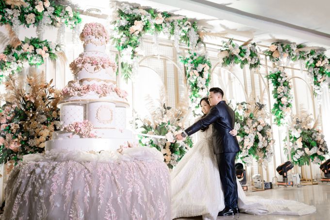Wedding Day Tony & Meliana by Ovan Putri Bridal and Makeup - 008 Wedding Day Tony & Meliana by Ovan Putri Bridal and Makeup - 008
