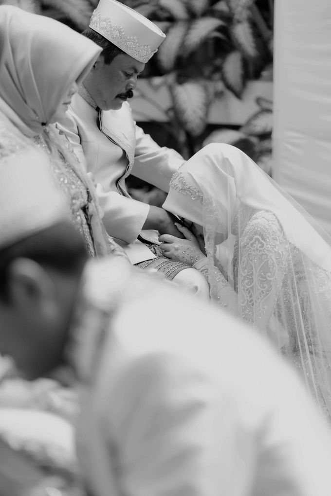 Bella & Dika Wedding at The Allwynn Grand Ballroom by Rumah Kampung - 045 Bella & Dika Wedding at The Allwynn Grand Ballroom by Rumah Kampung - 045