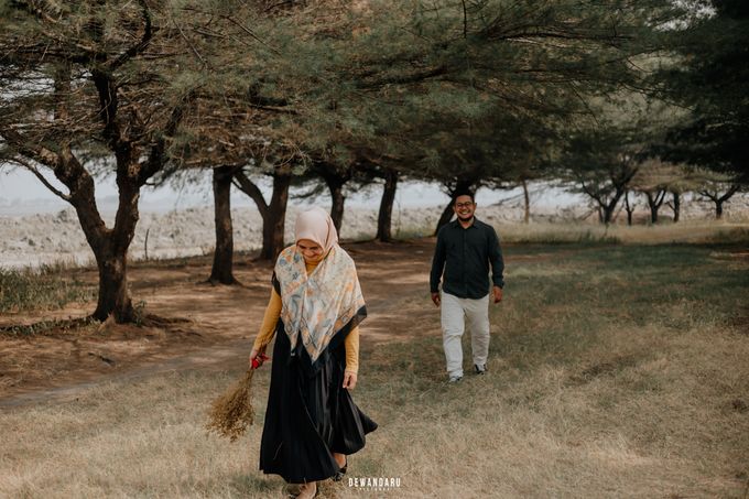 Pre Wedding of Nadya & Yanuar by Dewandaru Pictures - 006