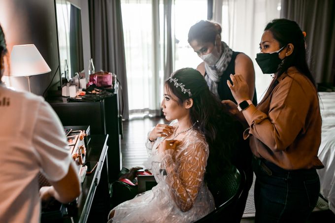 Make Up Artis & Hair Do by Bless Wedding Bali - 002