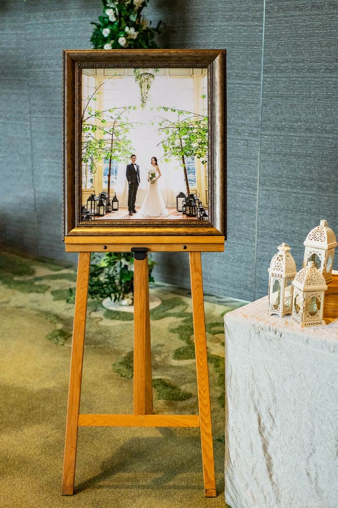Parkroyal on Pickering Hotel Wedding by GrizzyPix Photography - 025 Parkroyal on Pickering Hotel Wedding by GrizzyPix Photography - 025