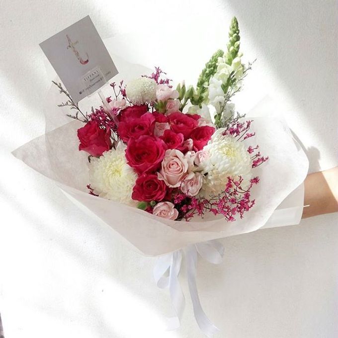 Gift Bouquet by Tiffany's Flower Room - 006 Gift Bouquet by Tiffany's Flower Room - 006