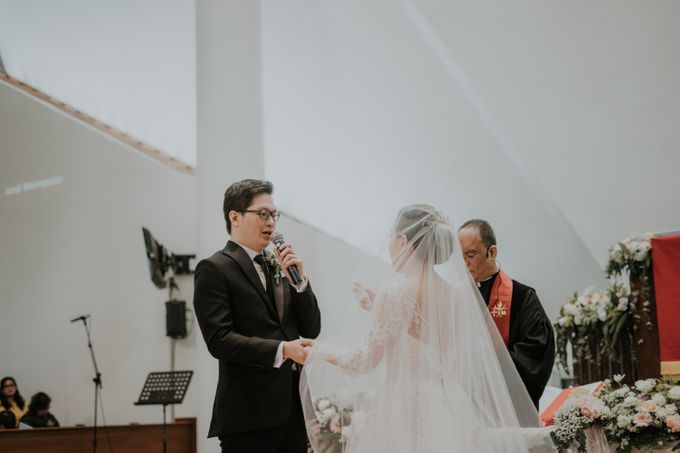 Holy Matrimony of Eka & Adelyne by Priscilla Myrna - 004 Holy Matrimony of Eka & Adelyne by Priscilla Myrna - 004
