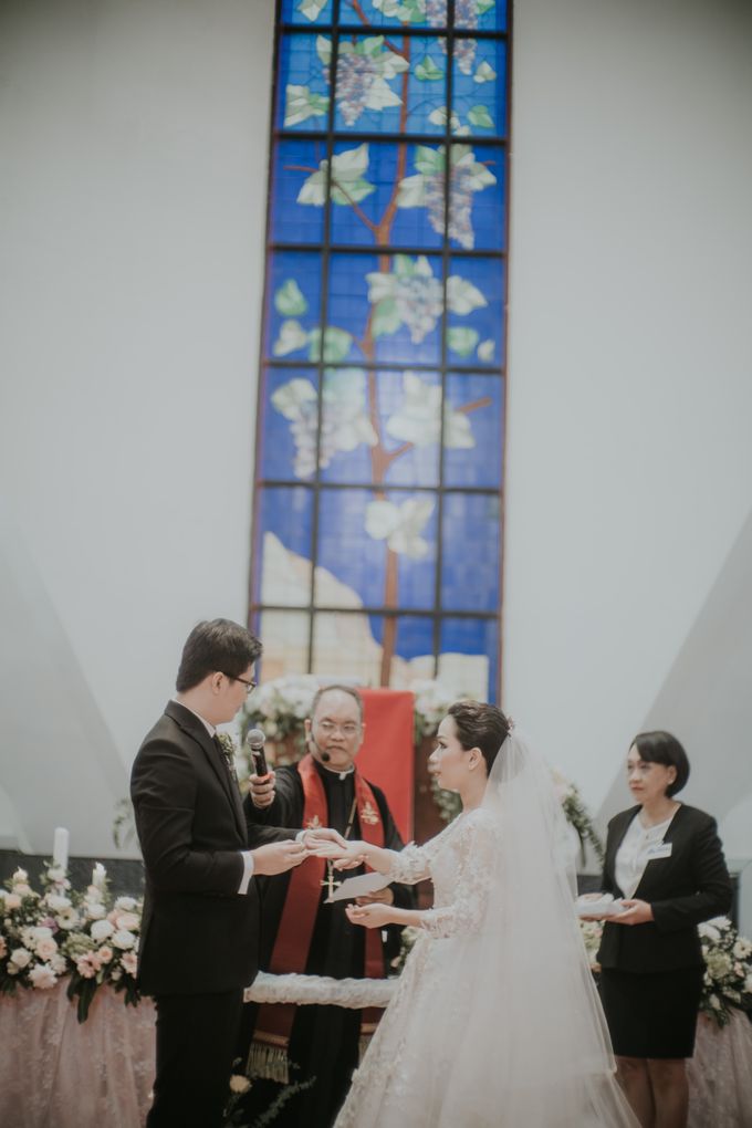 Holy Matrimony of Eka & Adelyne by Priscilla Myrna - 007 Holy Matrimony of Eka & Adelyne by Priscilla Myrna - 007