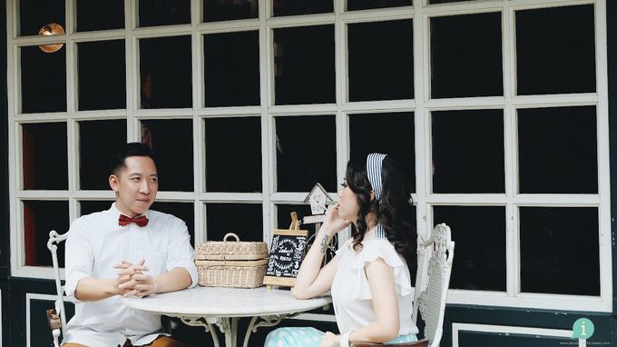 Love Makes My Heart Move In Different Direction's | Eric - Agista by Irene Yuanita Professional Makeup Artist - 023 Love Makes My Heart Move In Different Direction's | Eric - Agista by Irene Yuanita Professional Makeup Artist - 023