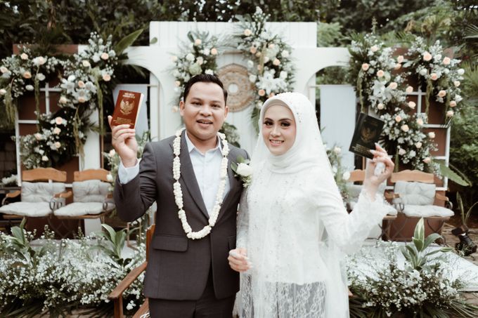 The Wedding of Putri & Adi di Pendopo Uti by Decor Everywhere - 004 The Wedding of Putri & Adi di Pendopo Uti by Decor Everywhere - 004