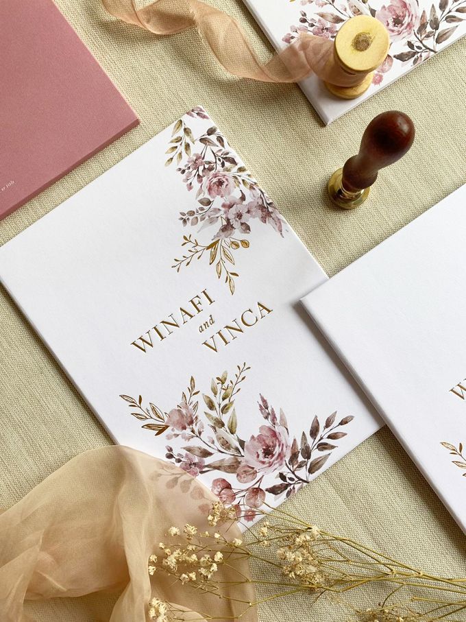 Modern Floral by Trouvaille Invitation - 009 Modern Floral by Trouvaille Invitation - 009