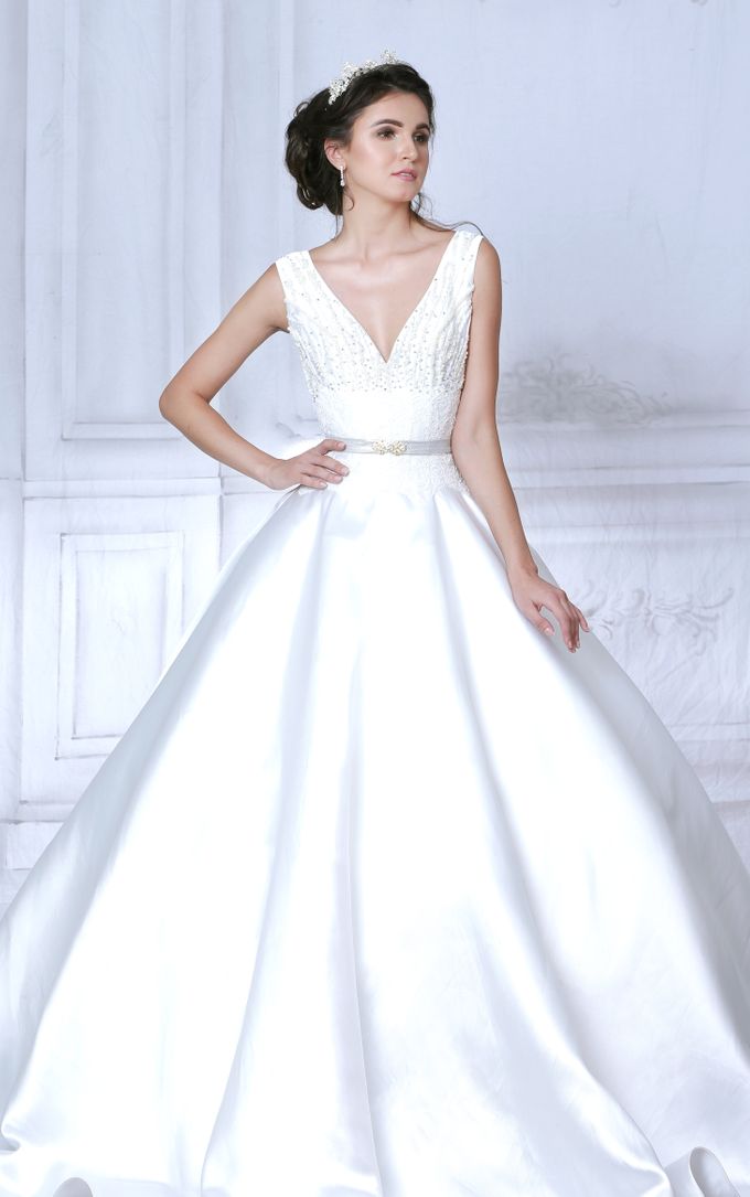 Bridal Gown Vol 02 by HK Bride by Hengki Kawilarang - 002 Bridal Gown Vol 02 by HK Bride by Hengki Kawilarang - 002