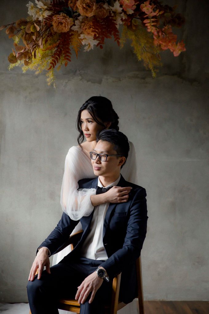 The Indoor Prewedding of Leslie & Tiffani by Claise Photography - 025