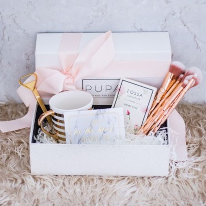 Bridesmaid Gift Box by Pupabox - 001 Bridesmaid Gift Box by Pupabox - 001