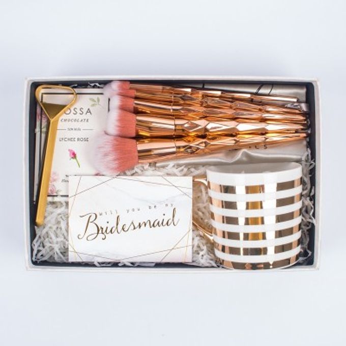 Bridesmaid Gift Box by Pupabox - 004 Bridesmaid Gift Box by Pupabox - 004