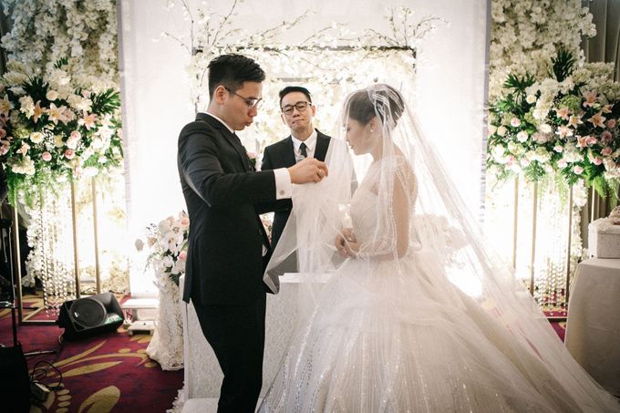 Holy Matrimony of Ezra & Eva by Soko Wiyanto - 006 Holy Matrimony of Ezra & Eva by Soko Wiyanto - 006