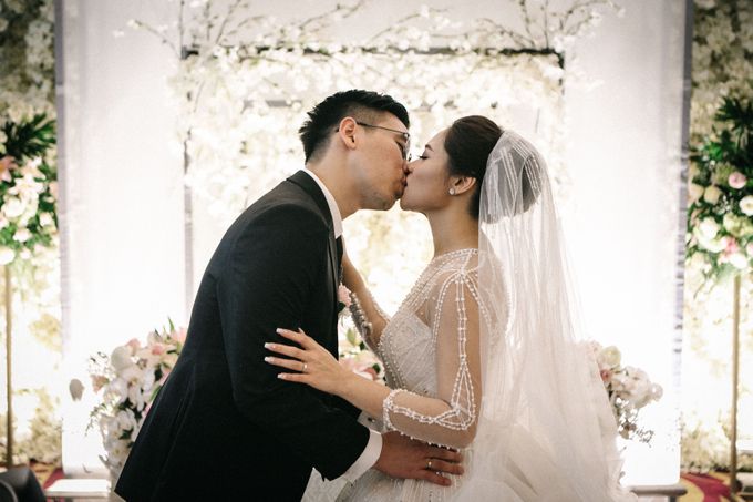 Holy Matrimony of Ezra & Eva by Soko Wiyanto - 007 Holy Matrimony of Ezra & Eva by Soko Wiyanto - 007