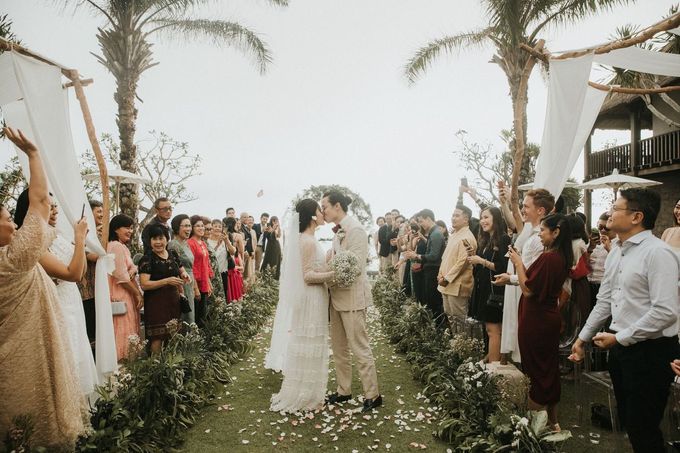 Chris & Calista Real Wedding at The Stone House by Tirtha by Tirtha Bridal - 030 Chris & Calista Real Wedding at The Stone House by Tirtha by Tirtha Bridal - 030