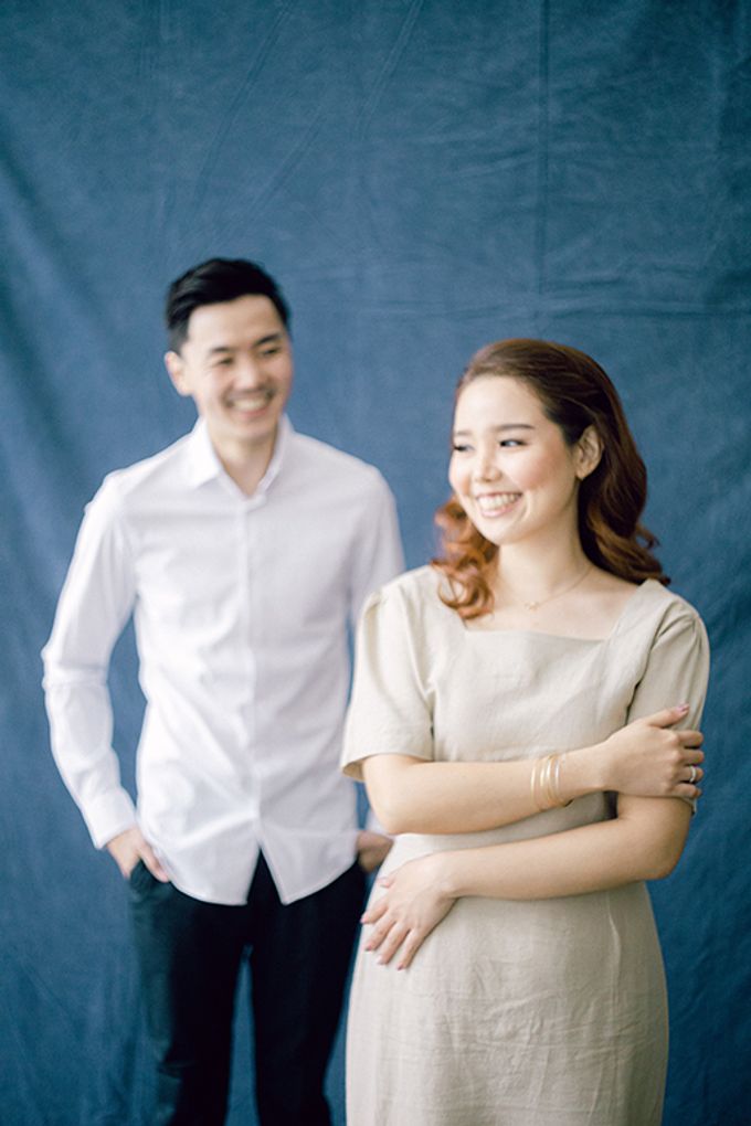 Hendra & Sylvia - Prewedding Studio by Nala Portraits - 004