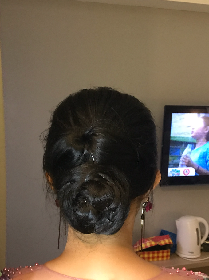 Graduation/Party Hairdo by Ellen Makeup Art - 001