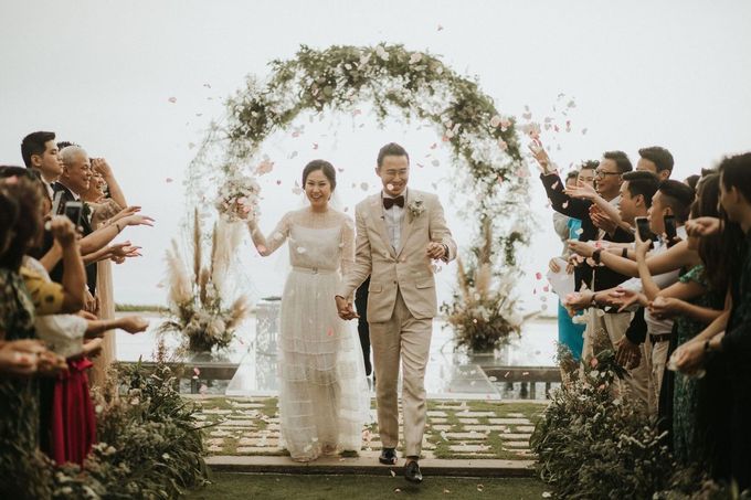Chris & Calista Real Wedding at The Stone House by Tirtha by saptodjojokartiko bride - 012 Chris & Calista Real Wedding at The Stone House by Tirtha by saptodjojokartiko bride - 012