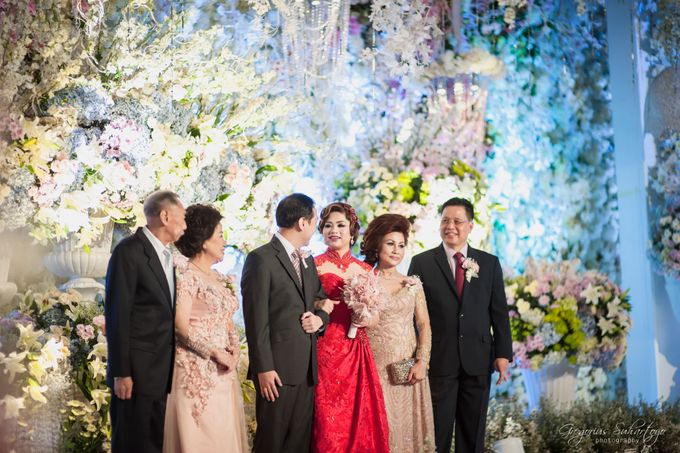 Floral Engagement of Han & Marlyn by Gregorius Suhartoyo Photography - 040 Floral Engagement of Han & Marlyn by Gregorius Suhartoyo Photography - 040