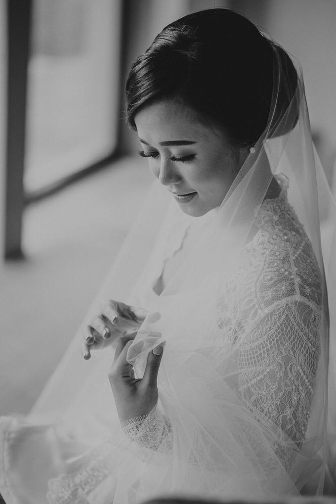 THE WEDDING OF ANDRES & REGINA - Morning Bridal Beauty Shoots by Gusde Photography - 005