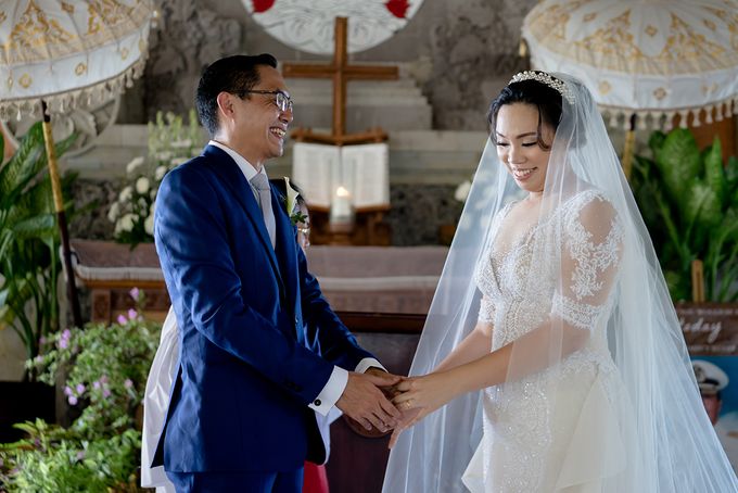 Wedding of Erik Bura & Laura Wiramihardja by Nika di Bali - 005