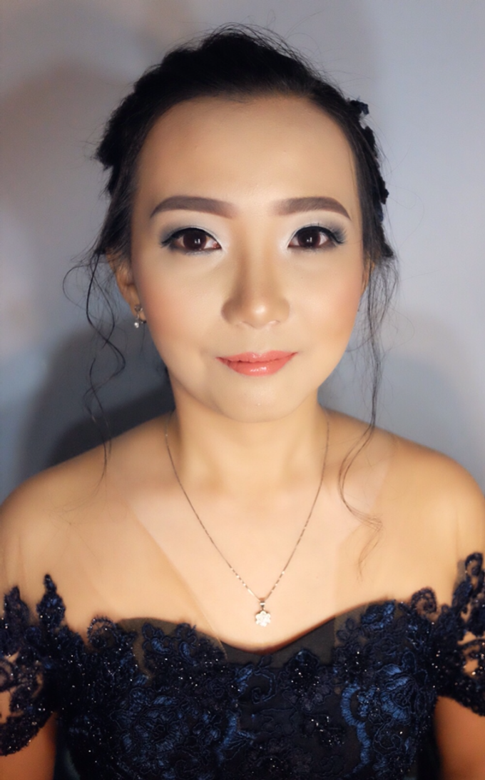 Graduation Make Up for Ms. Sella by Evelyn Sunshine Make Up Artist - 001 Graduation Make Up for Ms. Sella by Evelyn Sunshine Make Up Artist - 001