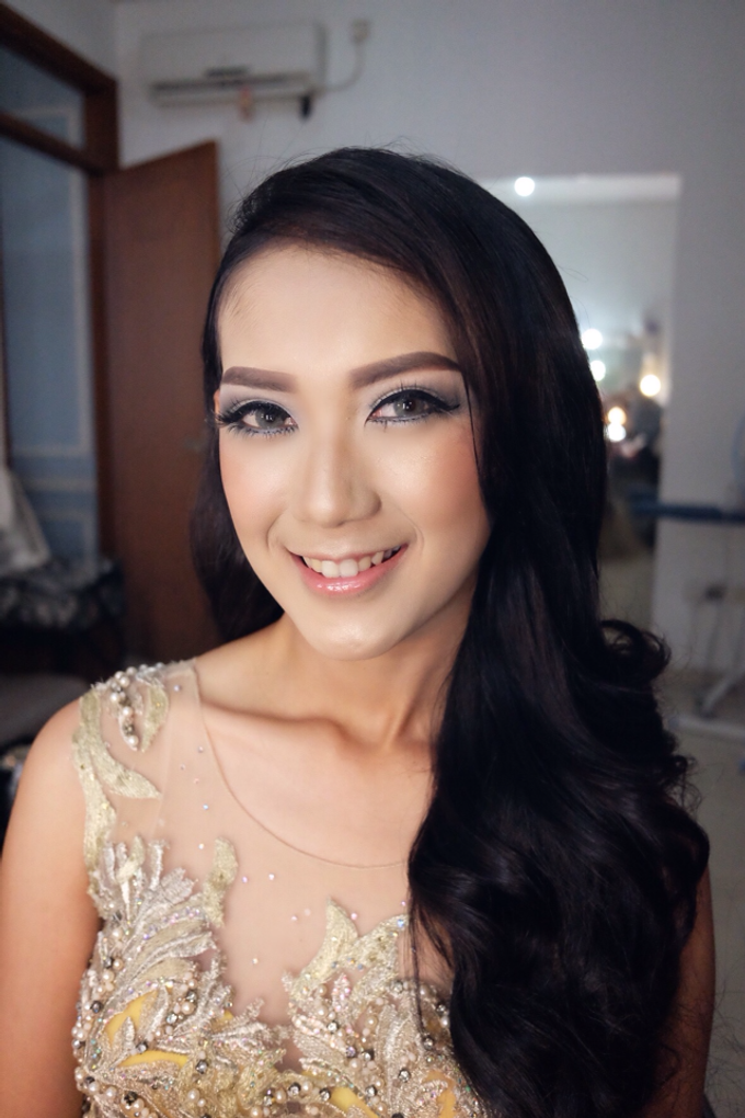 Ms. Tria by Evelyn Sunshine Make Up Artist - 001