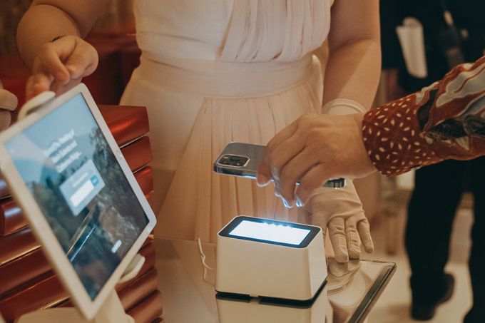 The Wedding of Kevin & Cathering - Hotel Mulia 12.12.20 by Eventco - Digital Guest Management Platform - 006 The Wedding of Kevin & Cathering - Hotel Mulia 12.12.20 by Eventco - Digital Guest Management Platform - 006