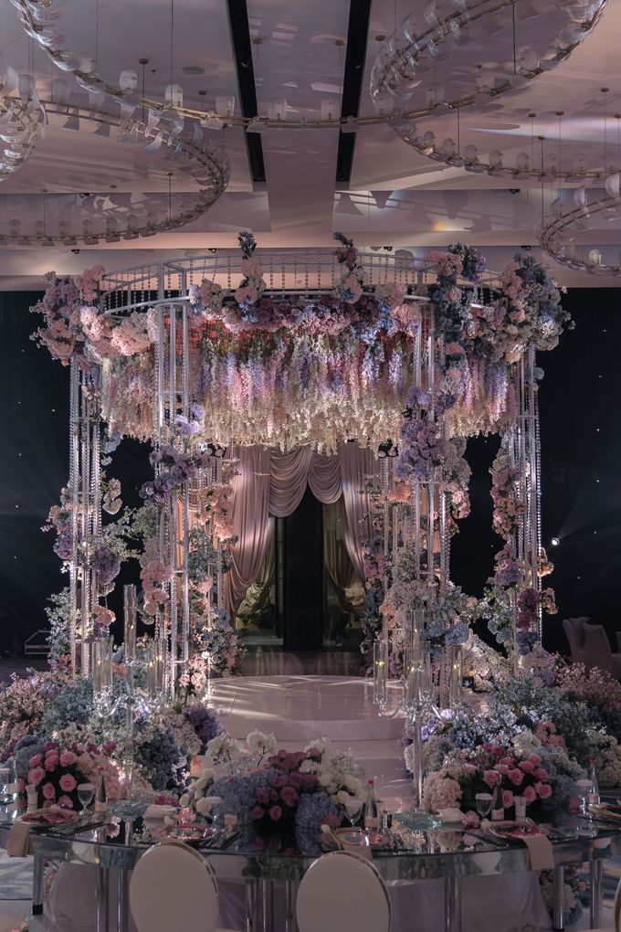 Ferdi & Katherine Wedding Decoration at Pullman Bandung by Pullman Bandung Grand Central - 025 Ferdi & Katherine Wedding Decoration at Pullman Bandung by Pullman Bandung Grand Central - 025