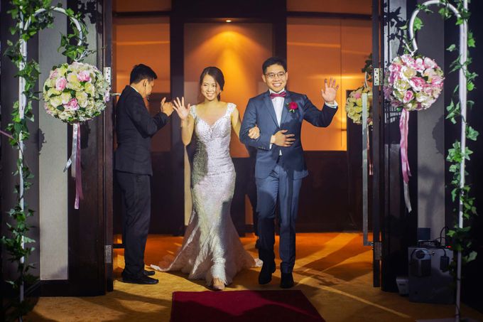 Grand Copthorne Waterfront Hotel Wedding by GrizzyPix Photography - 002