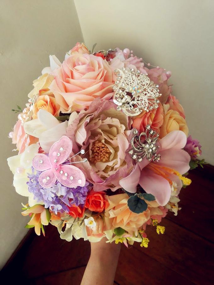 FAIRY TALE WEDDING BOUQUET by LUX floral design - 004