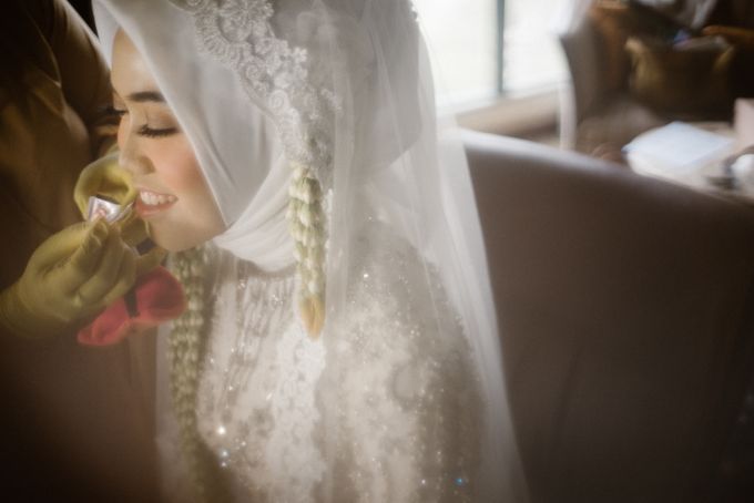 Farrah & Ega Wedding at Sultan Hotel Jakarta (Kudus Hall) by AKSA Creative - 045