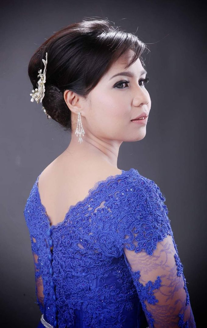 Our Kebaya by Listie Nugroho Make Up And Hair - 001