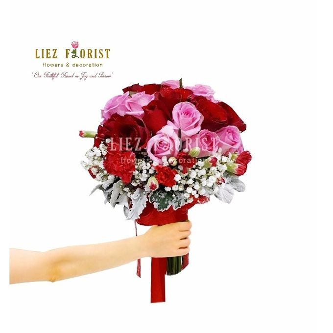 Wedding Hand Bouquets by Liez Florist & Decoration - 022 Wedding Hand Bouquets by Liez Florist & Decoration - 022