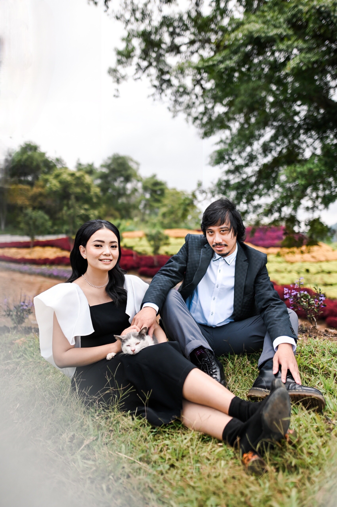 Outdoor prewedding by Fearne Moments - 003