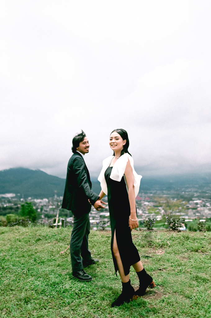 Outdoor prewedding by Fearne Moments - 006