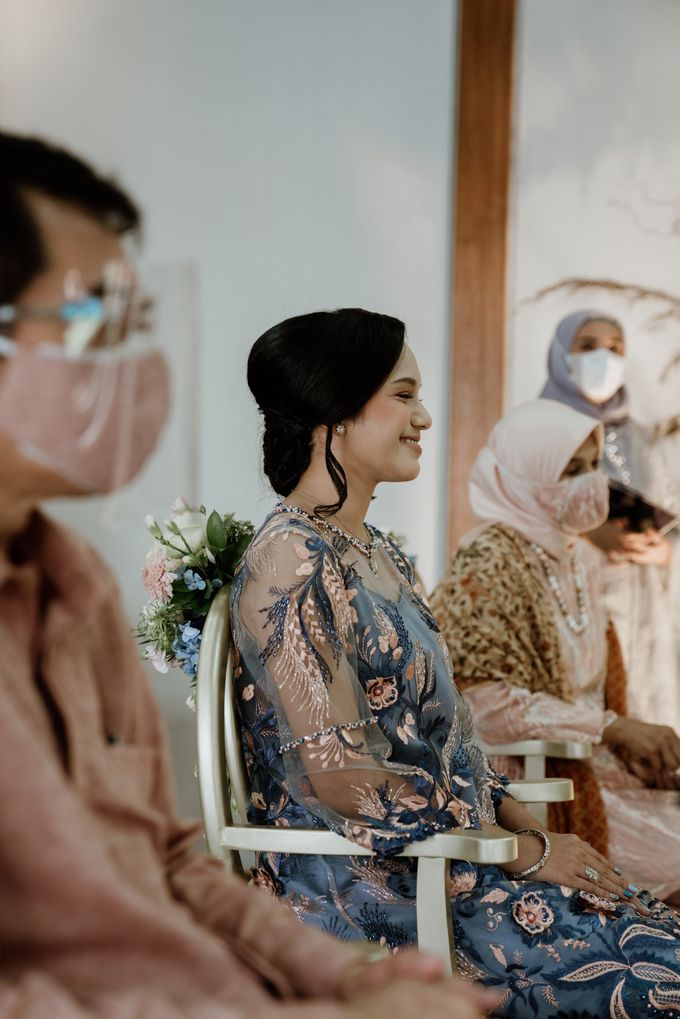 Febi & Luthfi Engagement at Century Park Hotel Jakarta by AKSA Creative - 014 Febi & Luthfi Engagement at Century Park Hotel Jakarta by AKSA Creative - 014