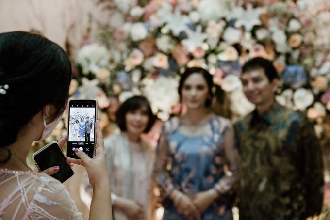 Febi & Luthfi Engagement at Century Park Hotel Jakarta by AKSA Creative - 010