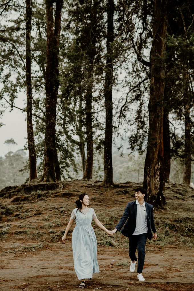 Febi & Luthfi Prewedding Bandung by AKSA Creative - 030