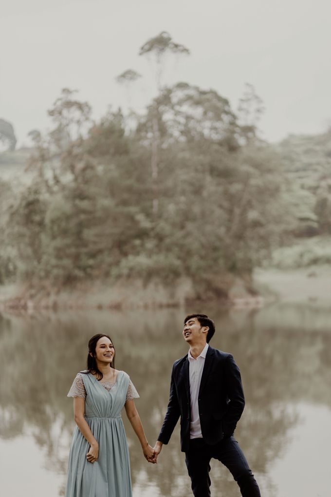 Febi & Luthfi Prewedding Bandung by AKSA Creative - 031