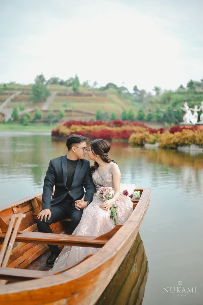 Prewedding Mery & Ervin by Nukami Photona - 005