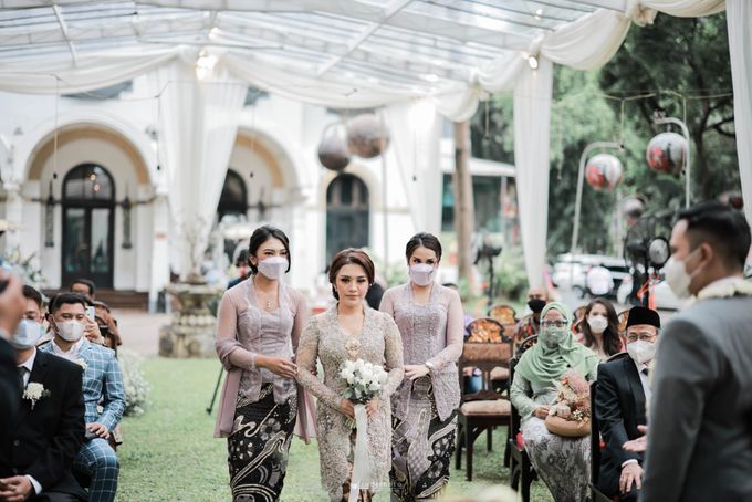 Vira Wildan Intimate Wedding Day by Chandira Wedding Organizer - 022 Vira Wildan Intimate Wedding Day by Chandira Wedding Organizer - 022