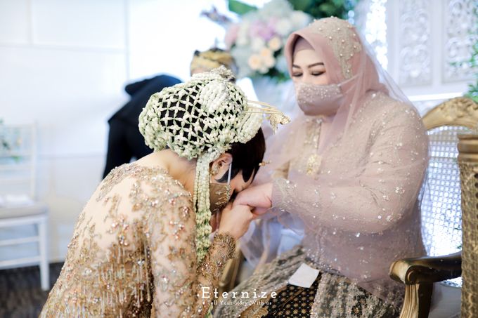 DEVI & NANDA Wedding Day by HENRY BRILLIANTO - 012